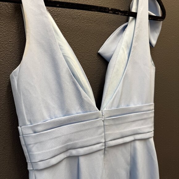 Never worn Light Blue Bow-Shoulder Gown - Size 4 - Picture 8 of 10